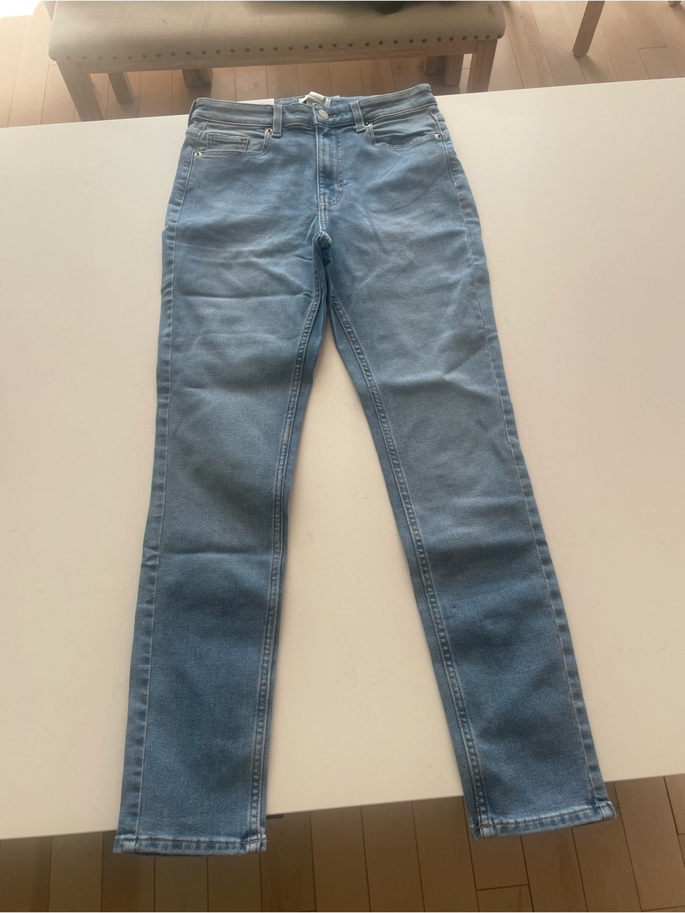 H&M Women's Skinny Jeans in Light Blue Denim - Picture 3 of 5